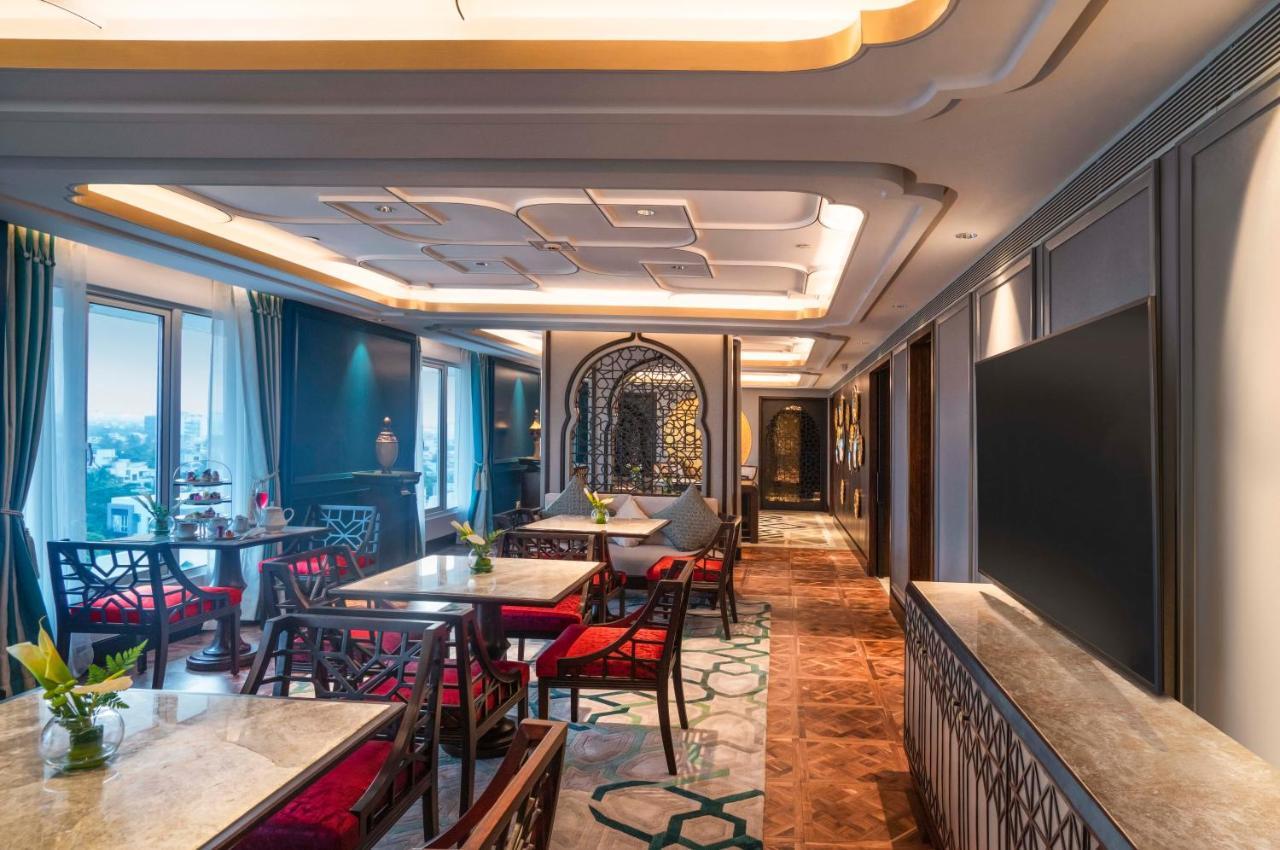 Club Room With Lounge Access & One Way Airport Transfer,1116107109:JPEG