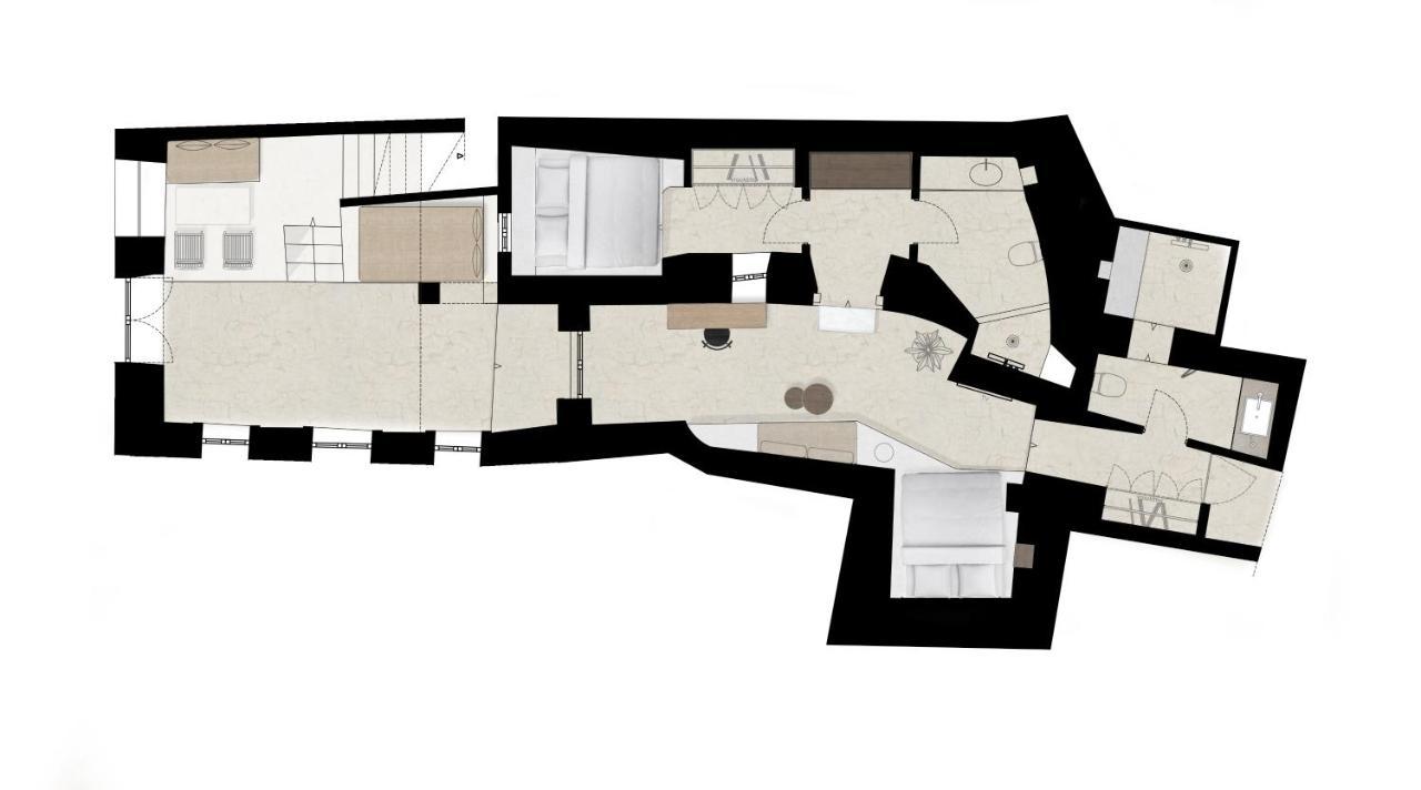 Senior Suite,1037279401:JPEG