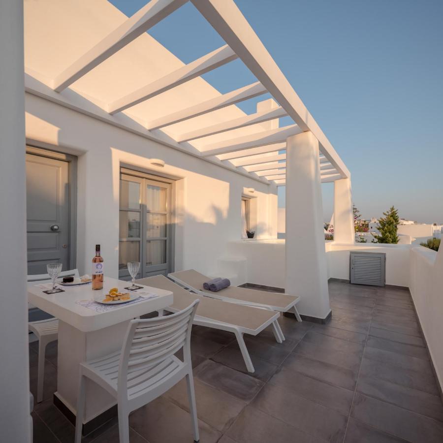 King Suite Outdoor Jetted Tub