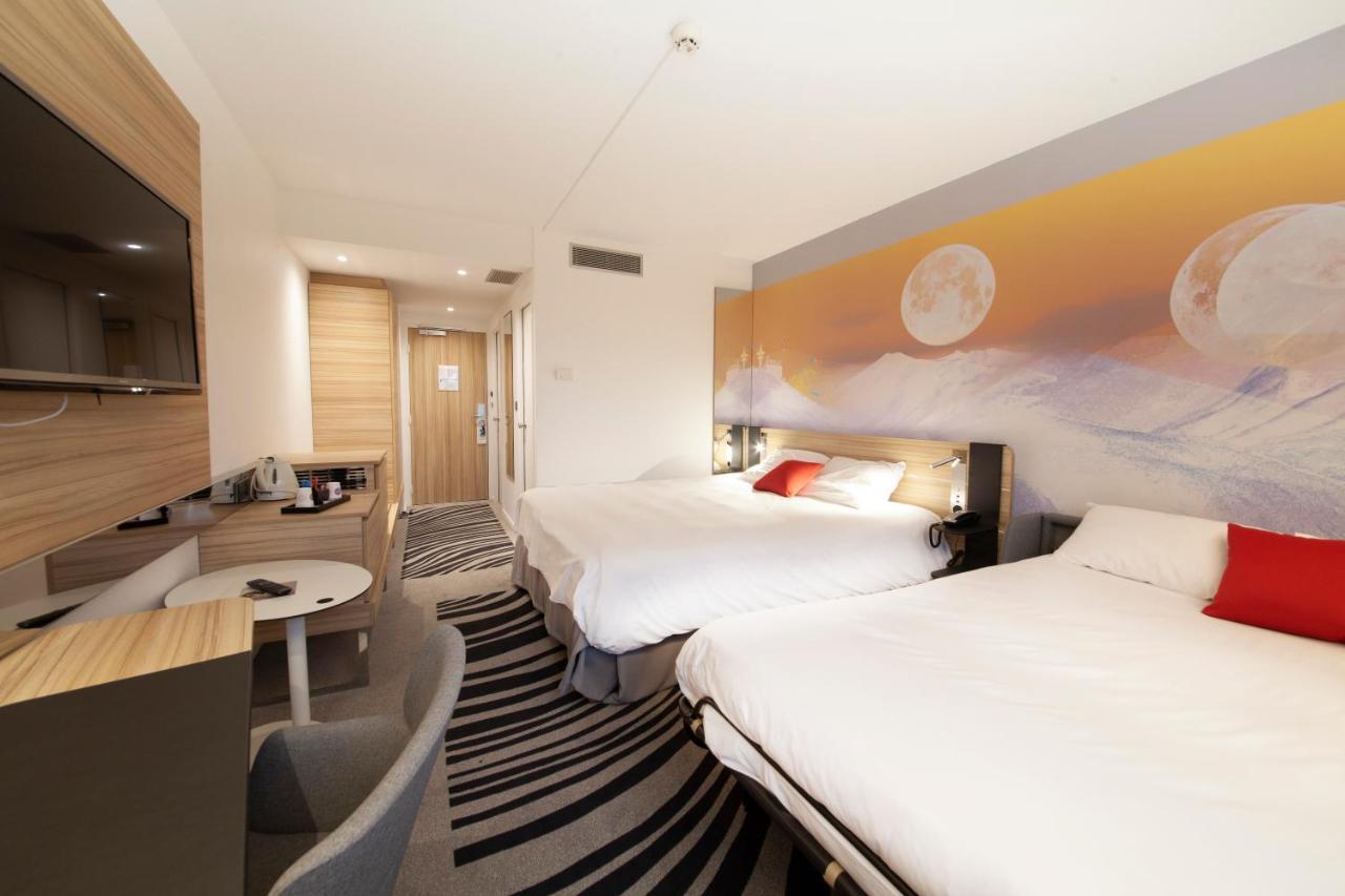 Superior Queen Room with Sofa Bed,996143455:JPEG