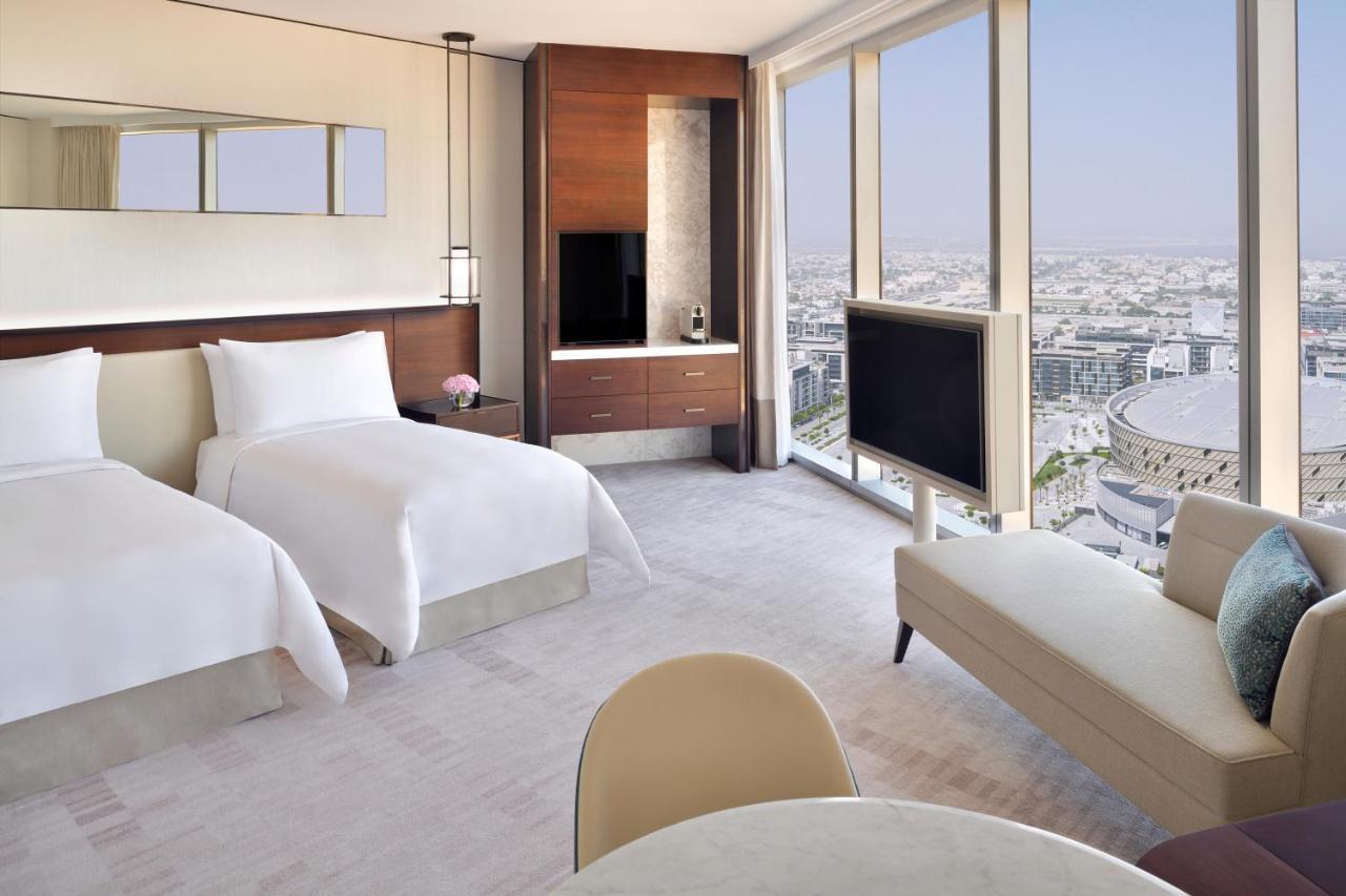 Premier Room  – Exclusive Access to Level 54 Infinity Pool,1227845768:JPEG