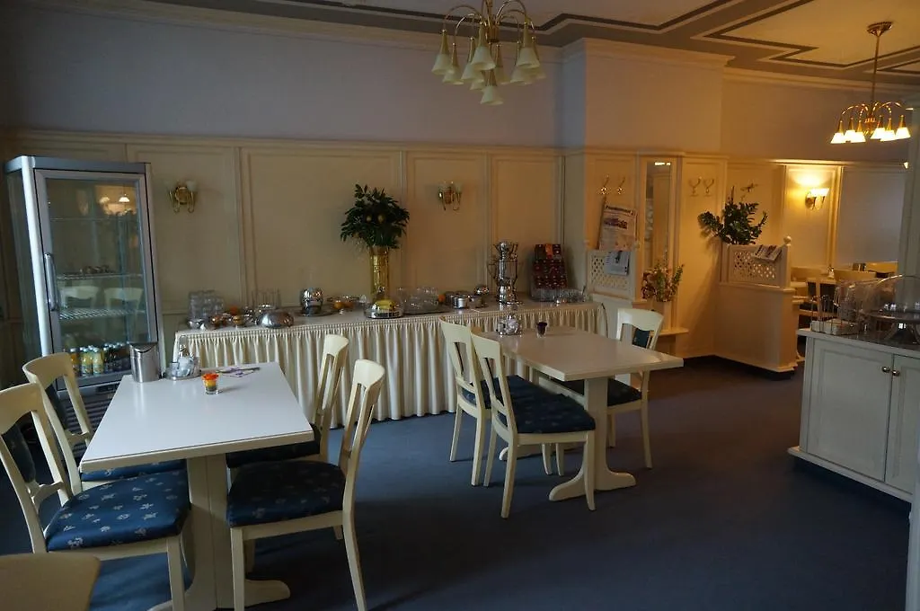 Hotel Burghof-1