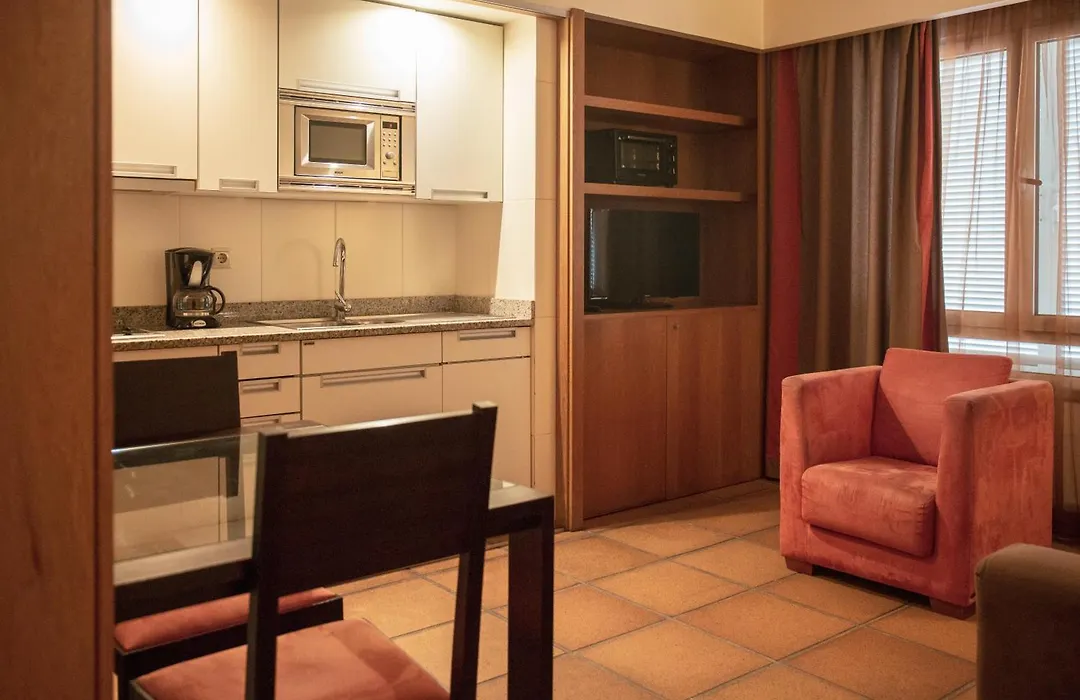 Apartamentos Turisticos Atlantida-1