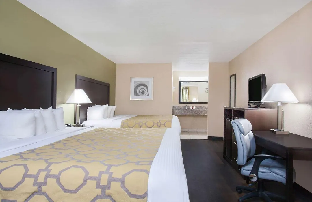 Baymont By Wyndham Lake City I-75-1