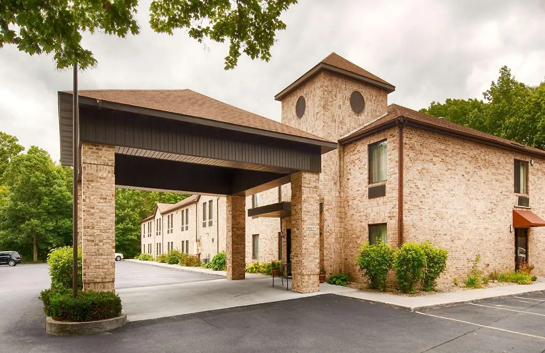 Best Western Plaza Hotel Saugatuck-1