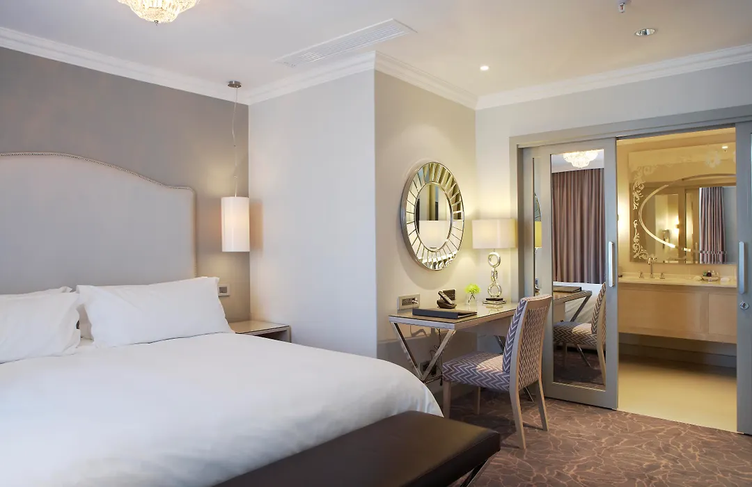 Queen Victoria Hotel by NEWMARK-1