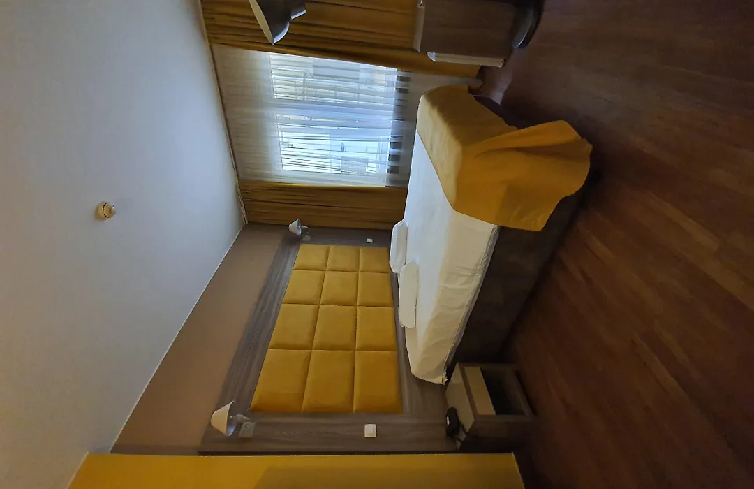 Hotel Midi-Zuid-1