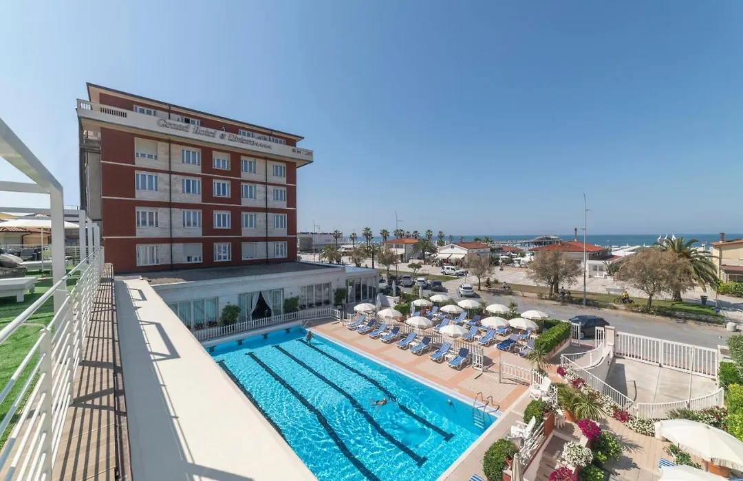 Grand Hotel & Riviera-1