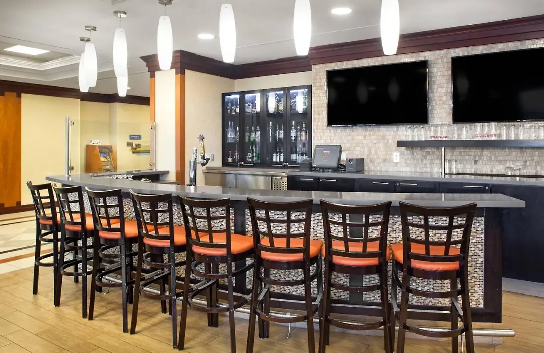 Fairfield Inn & Suites By Marriott Toronto Airport-1