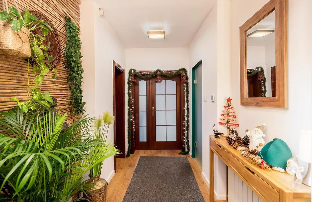 Emerald Spa Guest House-1