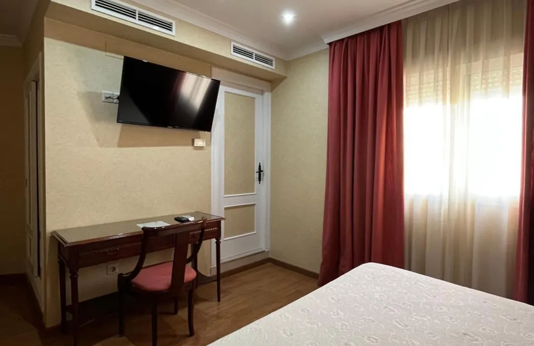 Hotel Santo Domingo Lucena-1