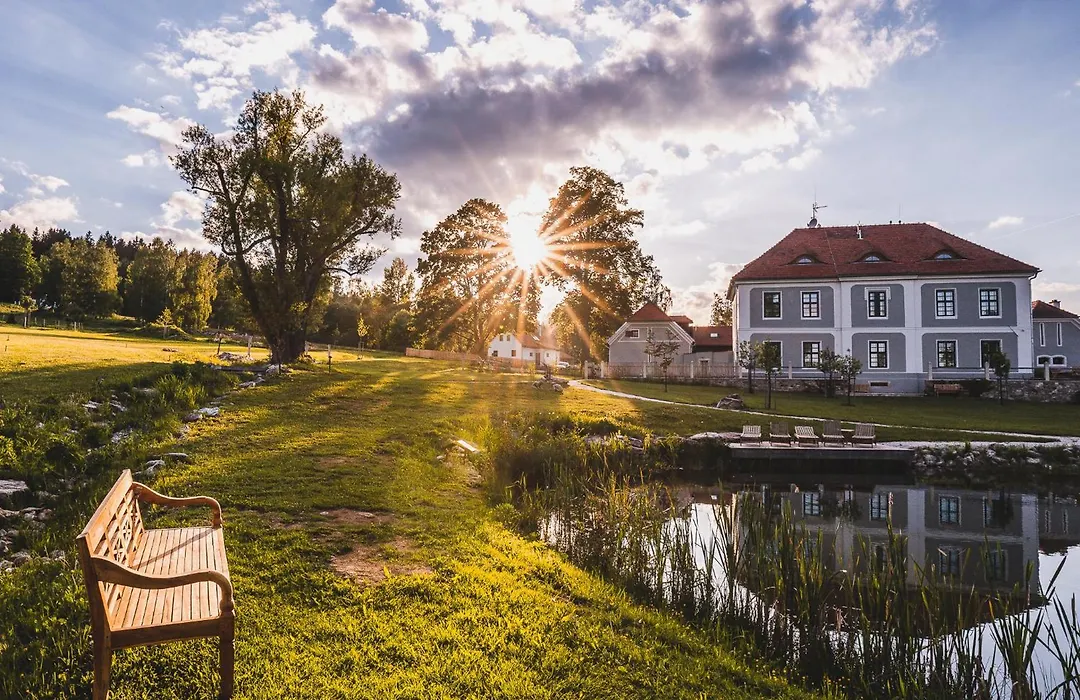 Aparthotel & Wellness Knizeci Cesta-1