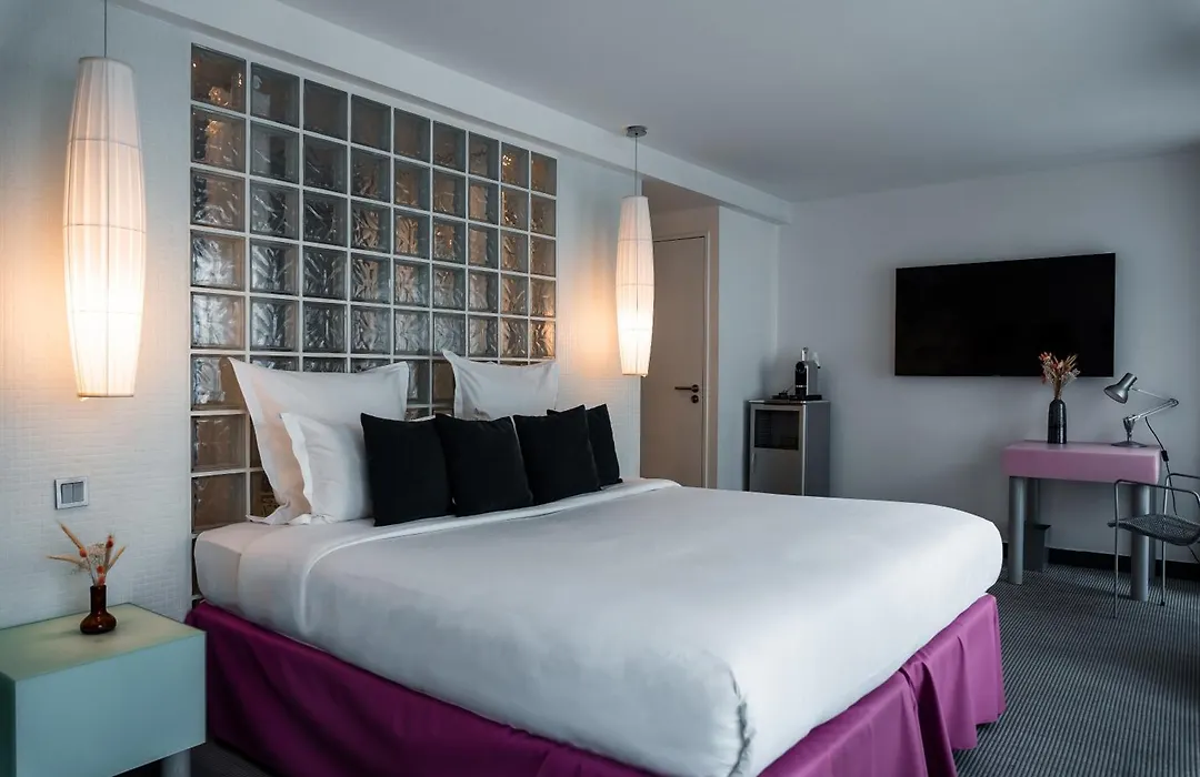 Kube Hotel Paris-1