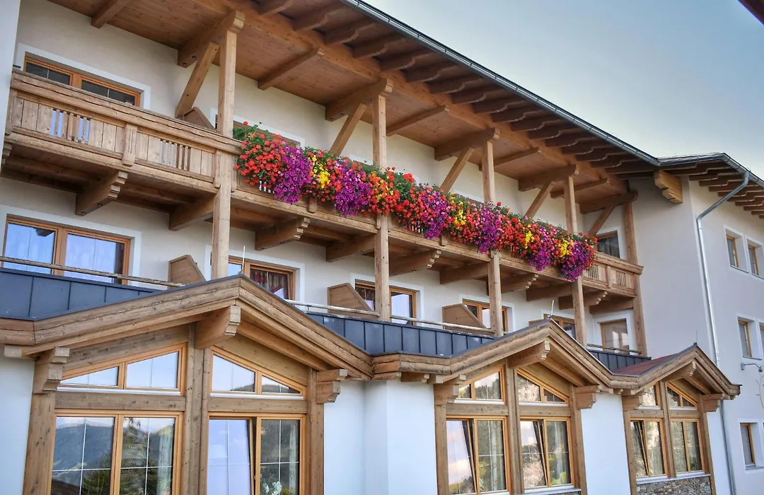 Gasthof Almhof-1