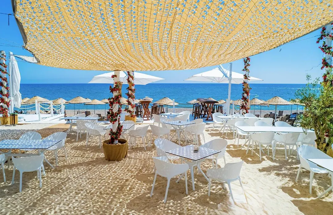 Berry Blue Hotels-1