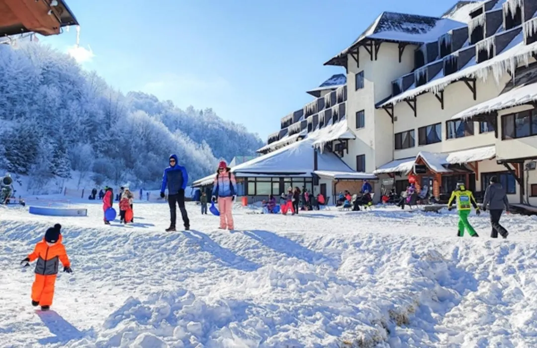 Hotel Junior-1
