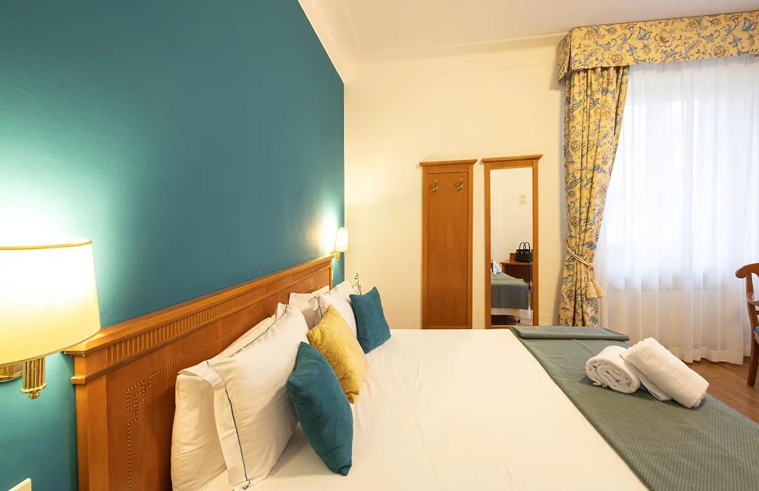 Lvg Hotel Collection - Majestic-1