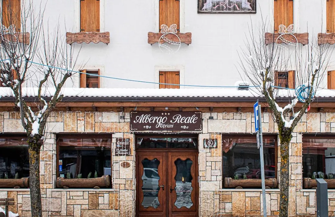Albergo Reale-1