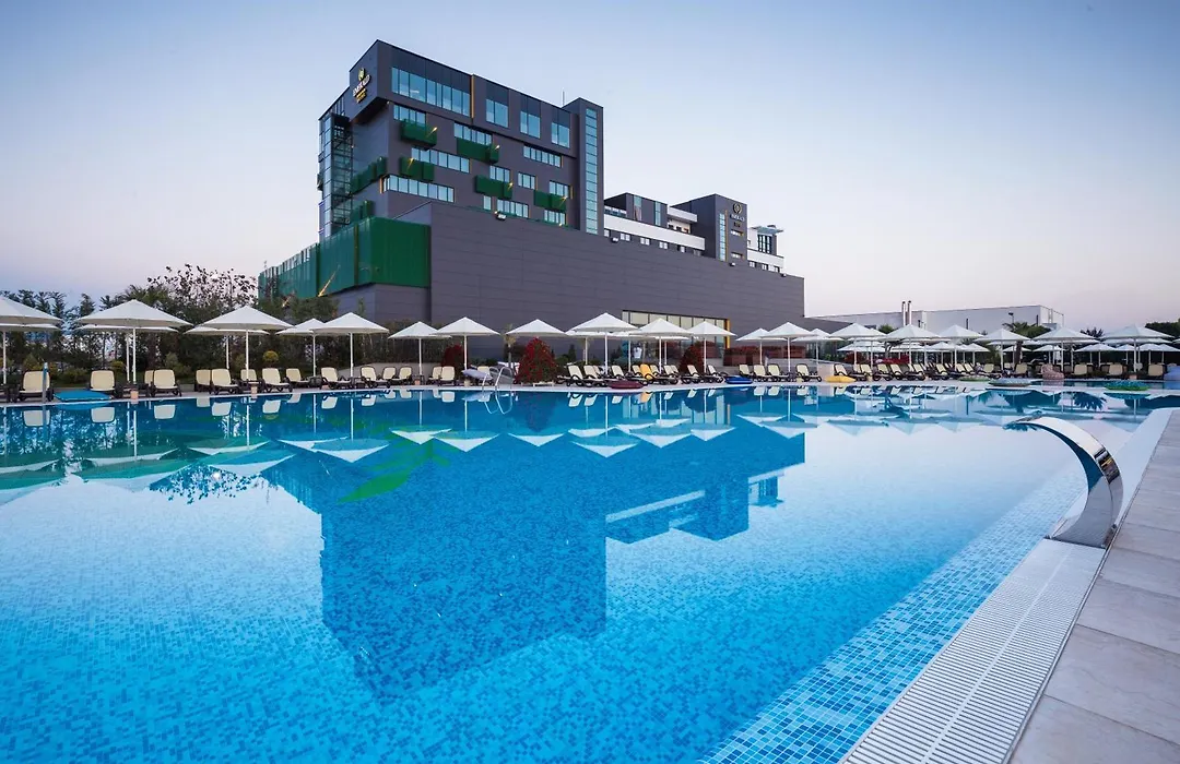 Emerald Hotel-1