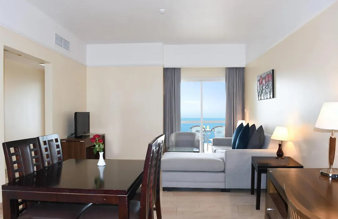 Ramada By Wyndham Beach Hotel Ajman-1