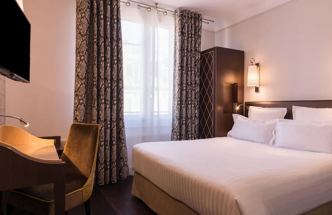 Crystal Hotel-1