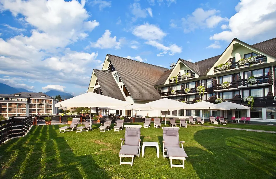Hotel Kompas-1