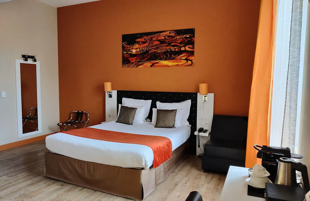 The Originals Boutique, Hôtel de l'Univers, Montluçon (Inter-Hotel)-1