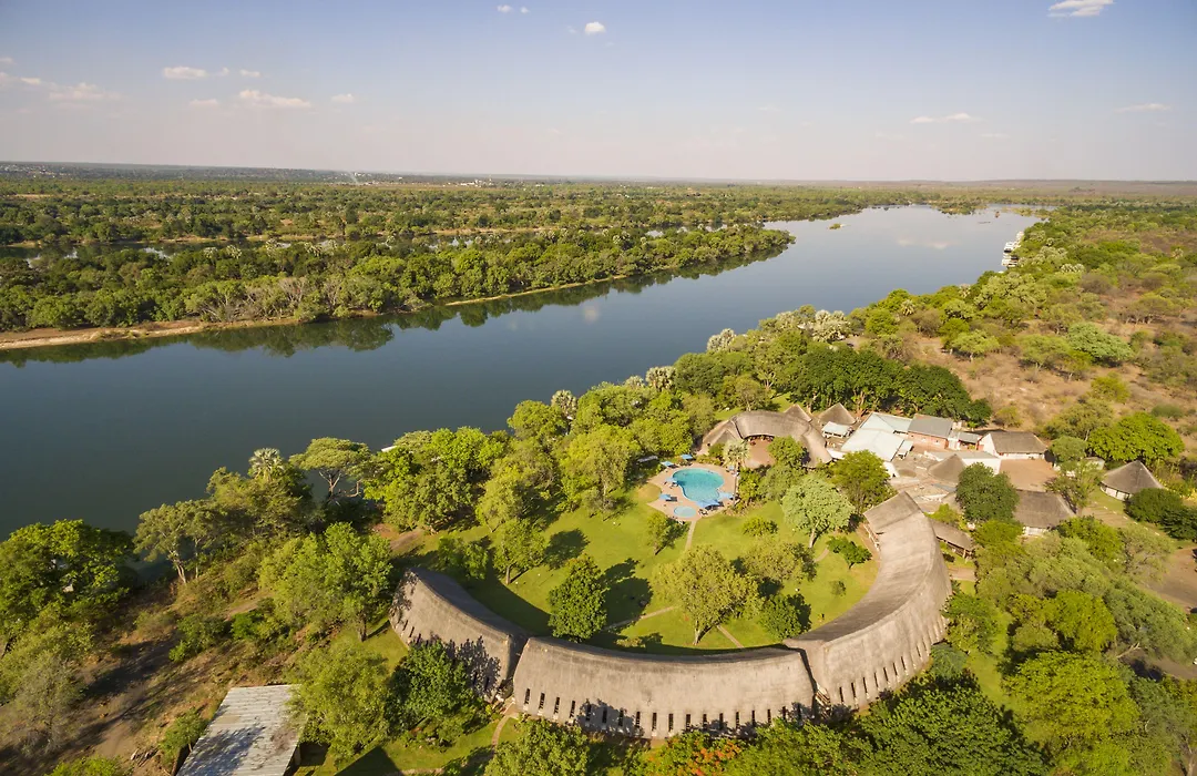 Azambezi River Lodge-1