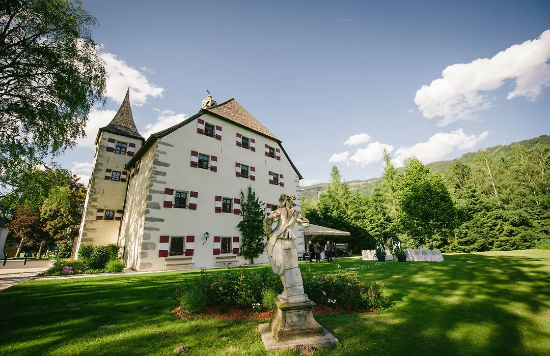 Schloss Prielau Hotel & Restaurants-1