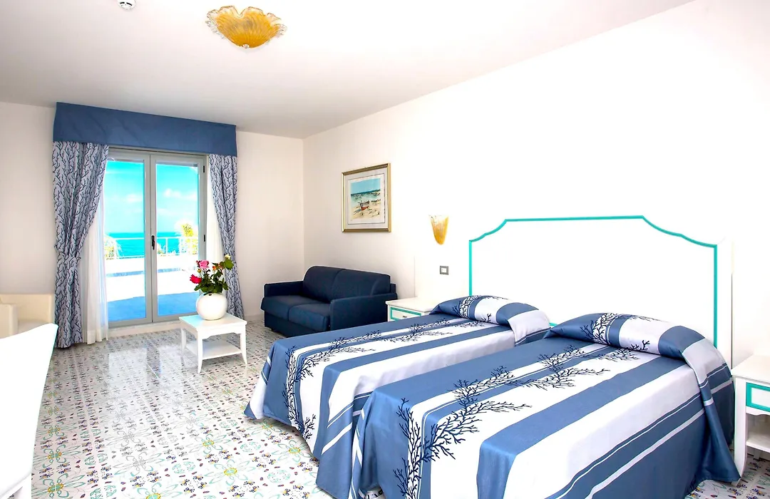 Hotel Ferretti-1