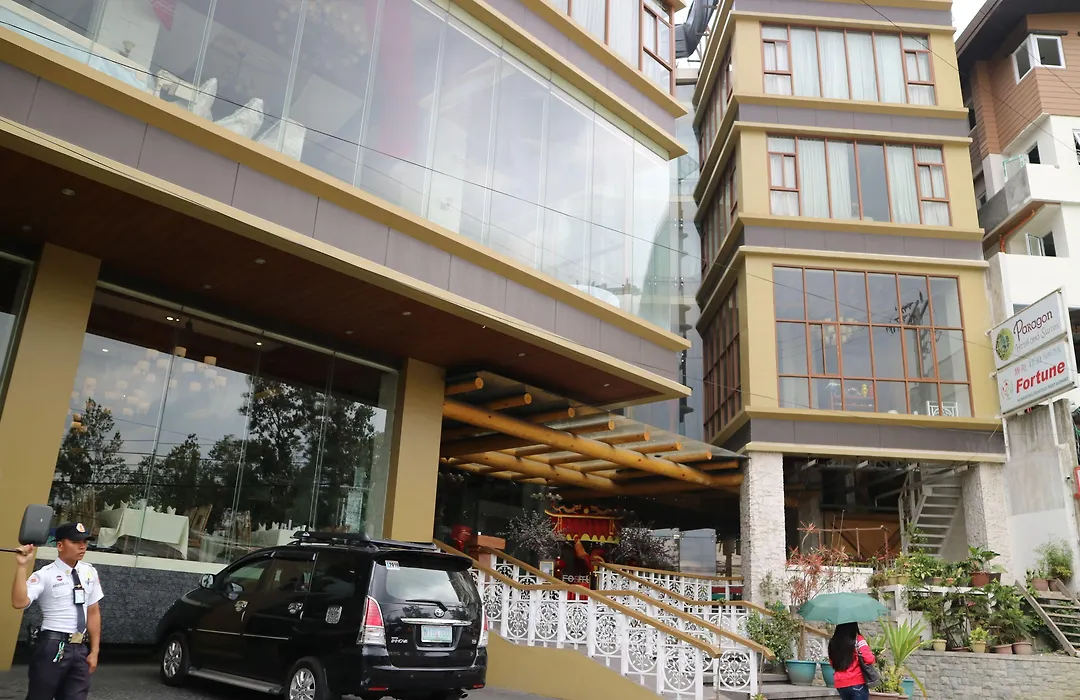 Paragon Hotel And Suites-1