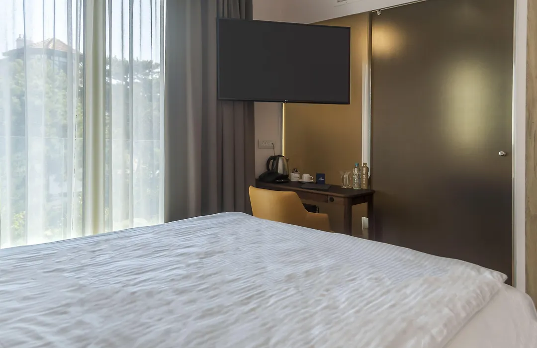 Amiral Hotel-1