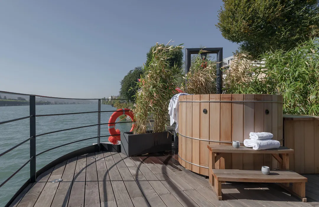 La Peniche - Bed And Bicycle - Vienne-1