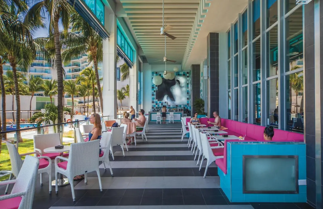 Riu Cancun (Adults Only)-1