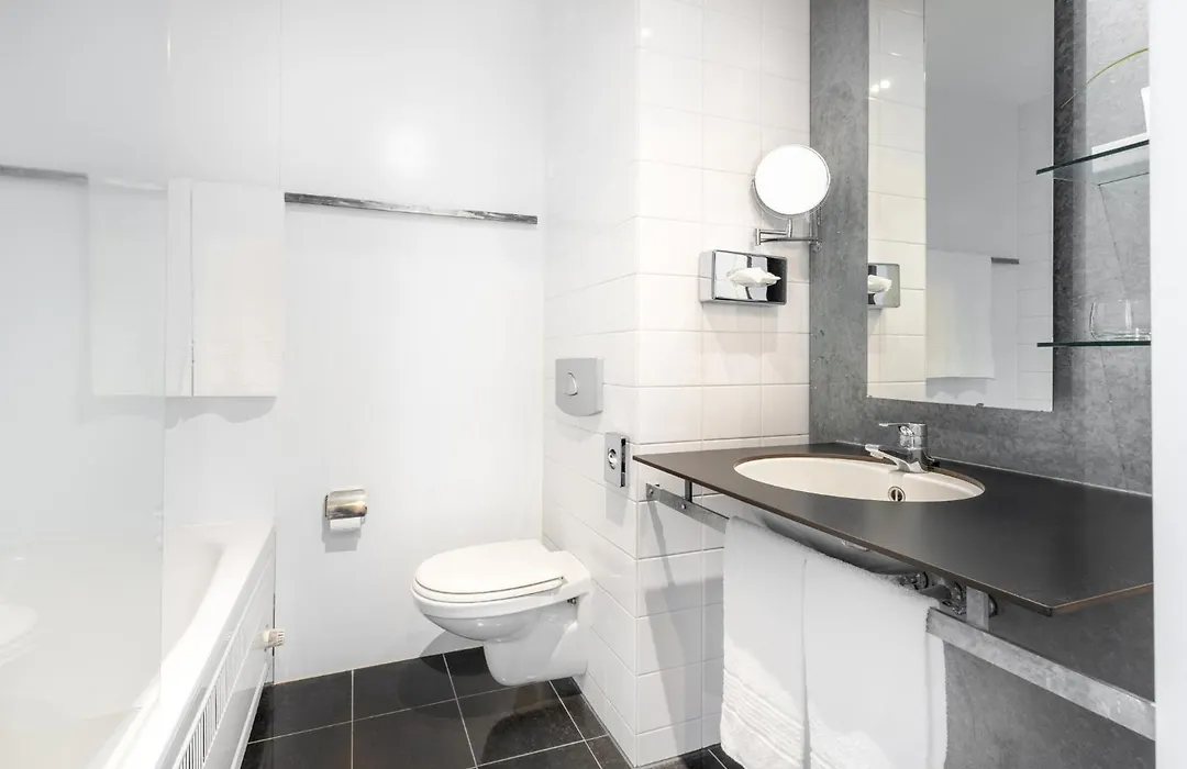 Select Hotel Maastricht-1