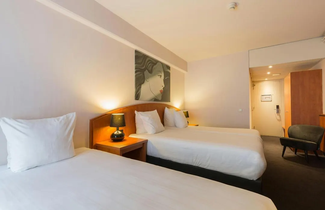 Leonardo Hotel Utrecht City Center-1