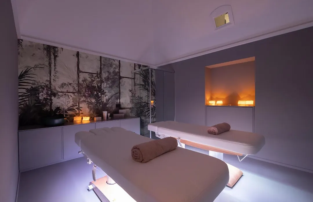 Vis Urban Suites & Spa - Boutique Hotel-1