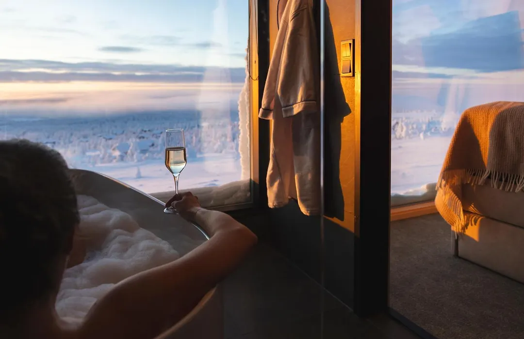 Star Arctic Hotel & Activities-1