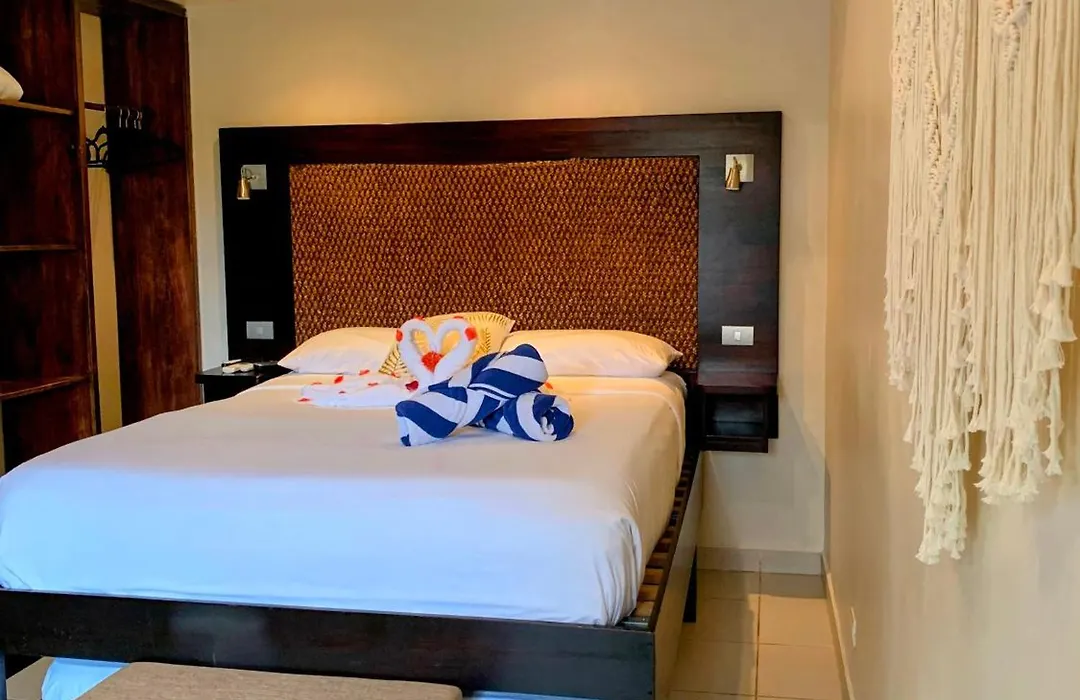 Las Brisas Resort And Villas-1