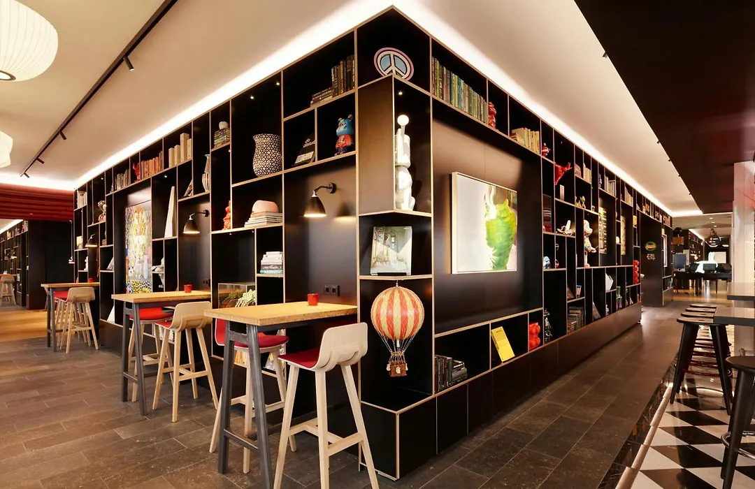 Citizenm Copenhagen Radhuspladsen-1