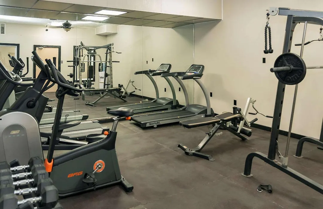 Econo Lodge Inn & Suites-1