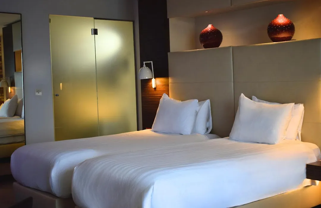 Absolute Hotel Limerick-1