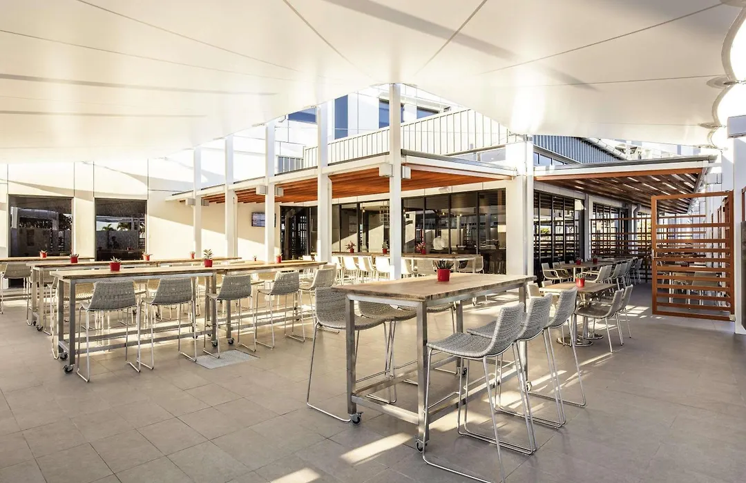 Ibis Mackay-1