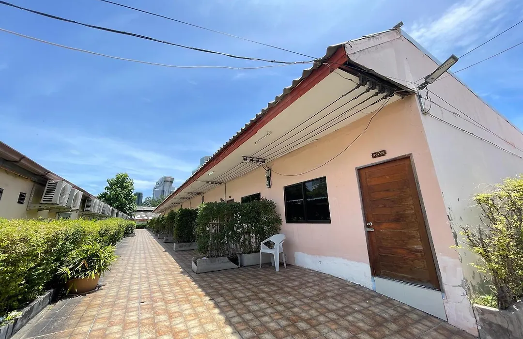 Fairtex Residence Pattaya-1