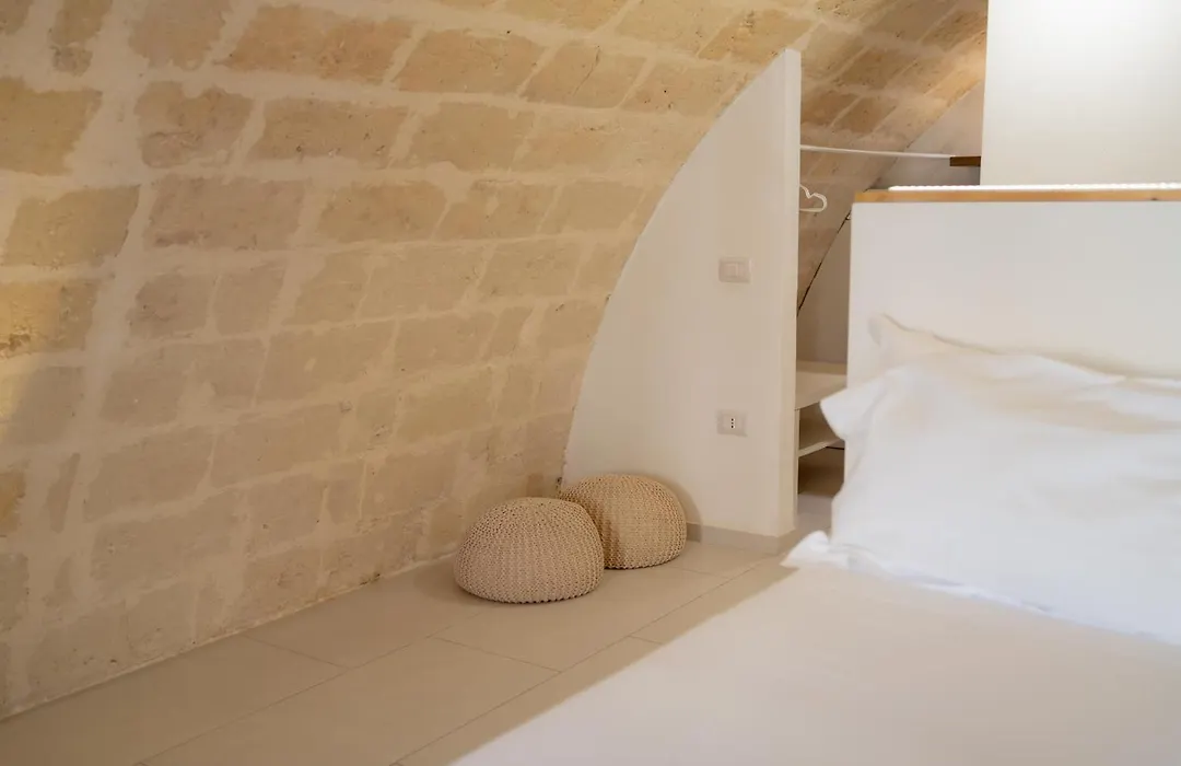 Endea Suite Rooms & Lounge Spa-1