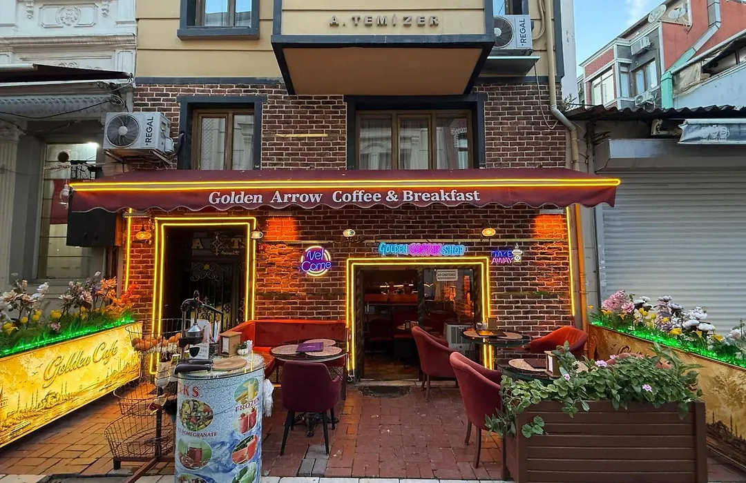 Golden Arrow Hotel-1