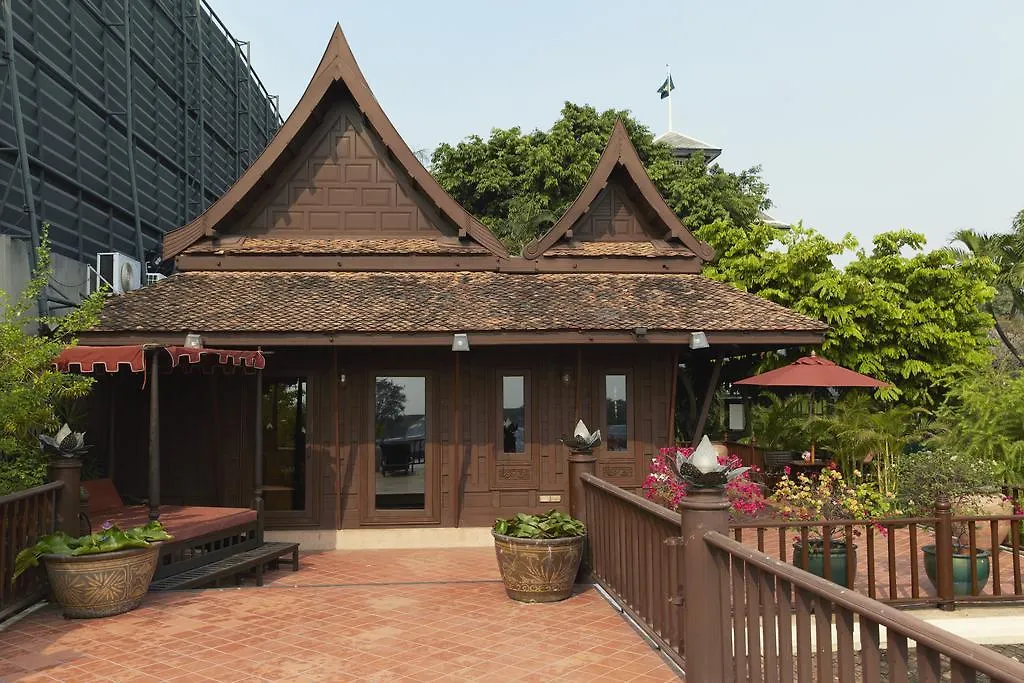 Chakrabongse Villas-1