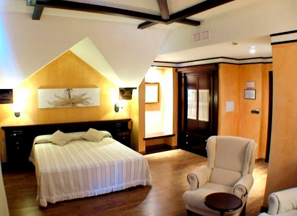 Hotel Los Cerezos-1