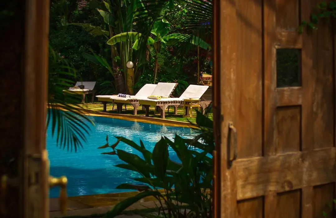 Papa Jolly Eco Resort-Near Morjim Beach-1