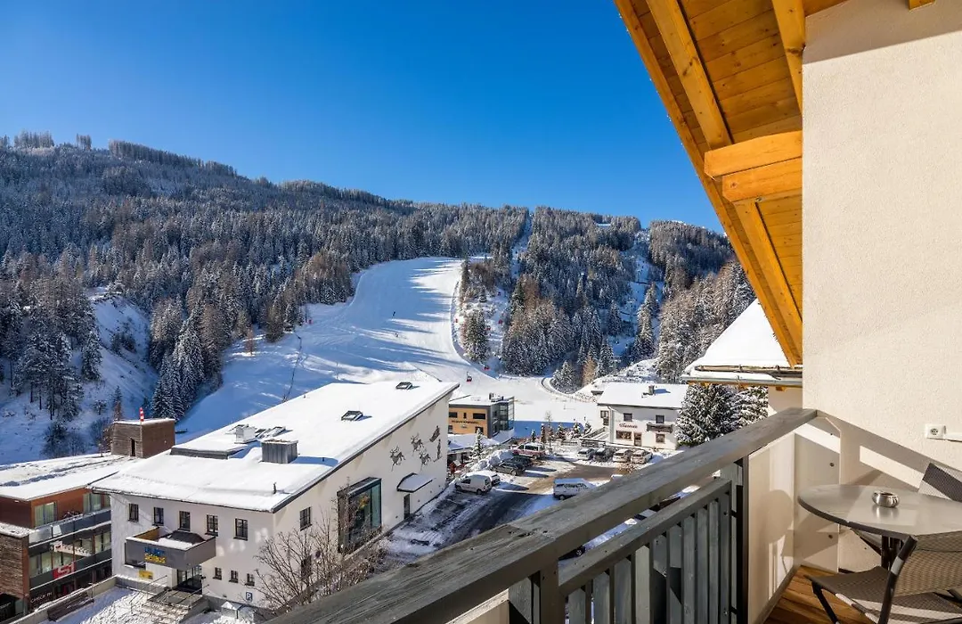 Aparthotel Alpendiamant Serfaus Wachter GmbH-1